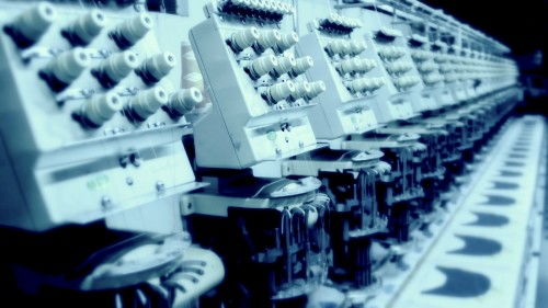 科技赋能服装产业 智能工厂定制化改造卓见成效